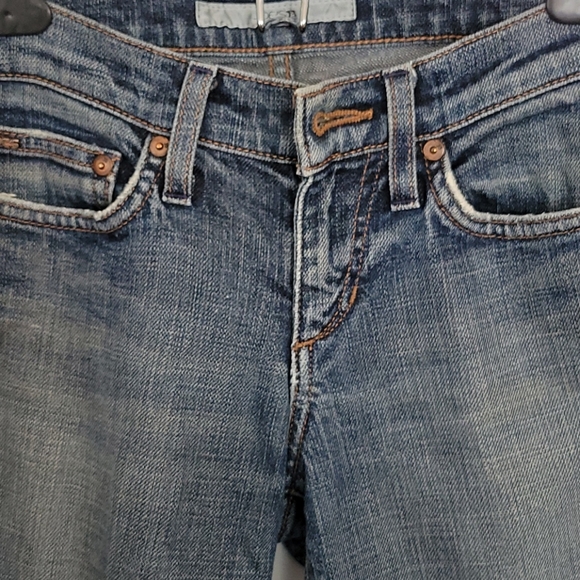 JOE'S SOCIALITE KICKER CAPRIS - Picture 2 of 12